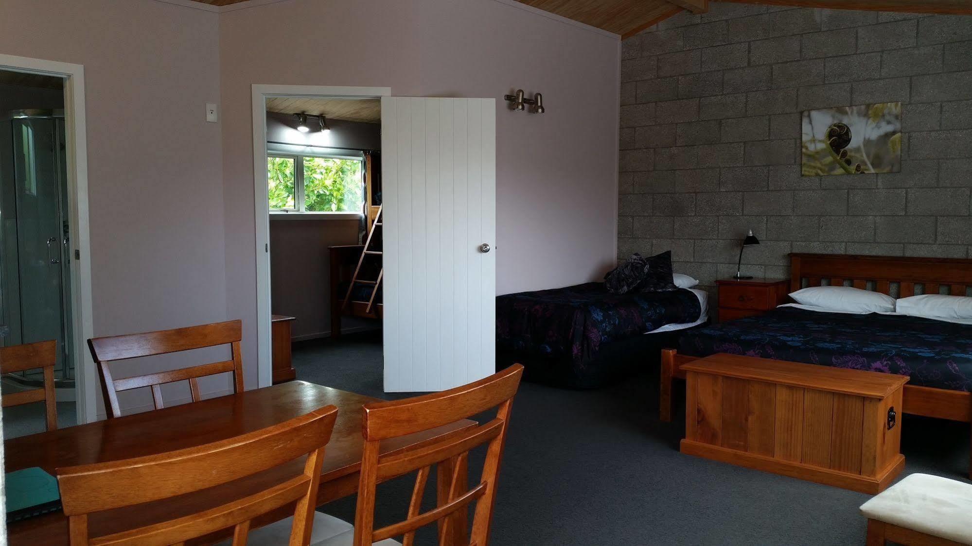 Abbey Court Motel Coromandel מראה חיצוני תמונה