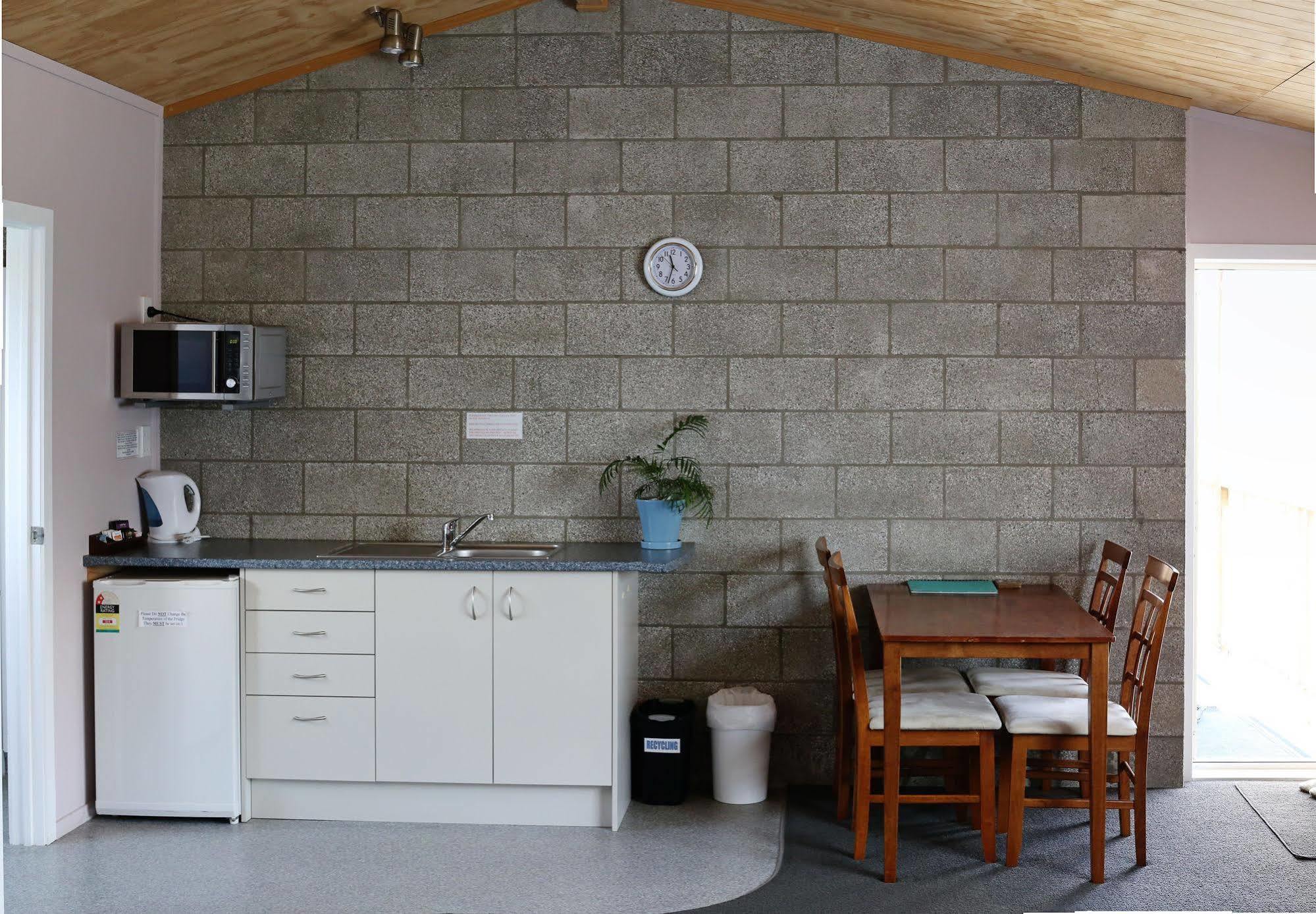 Abbey Court Motel Coromandel מראה חיצוני תמונה